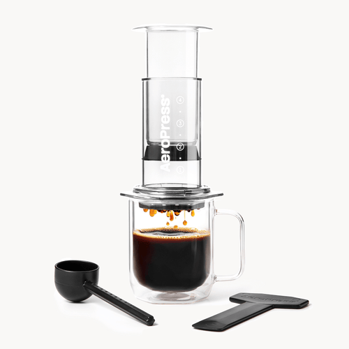 Cafetera AeroPress Clear transparente de Tritan, disponible en colores