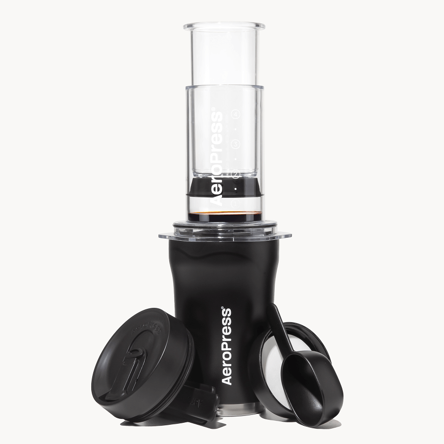 Cafetera de viaje AeroPress Go Plus todo en uno, con taza (negro)